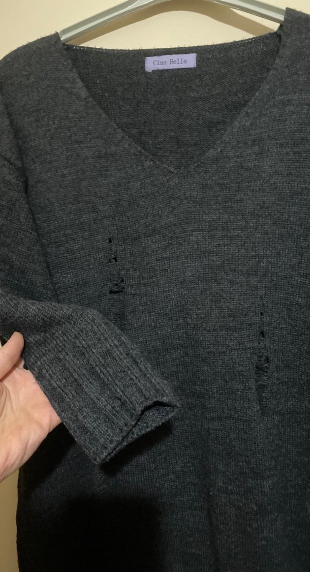 Gri V Yaka Örgü Kadın Kazak - Görsel 2