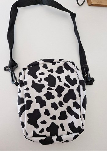 İnek Desenli Kol Çantası - Görsel 3