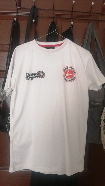  Alt üst takım BOKS KIYAFETİ GİYİLMEDİ
