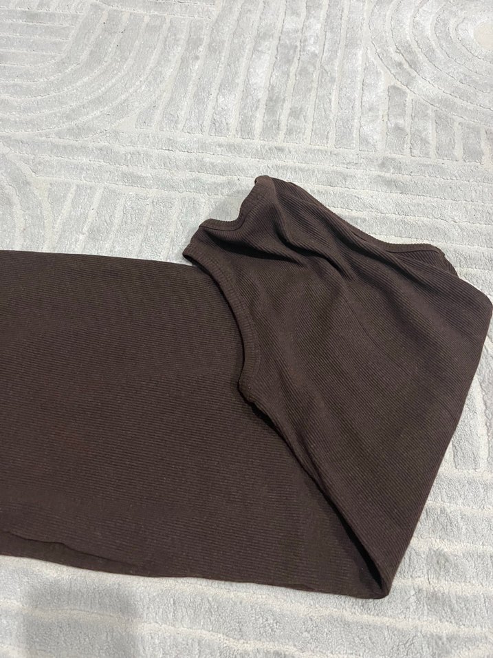 Kahverengi dar elbise - Görsel 2