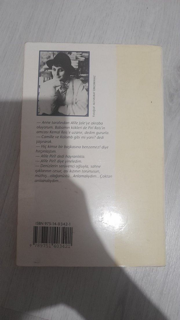 Balık İzlerinin Sesi - Buket Uzuner - Görsel 2