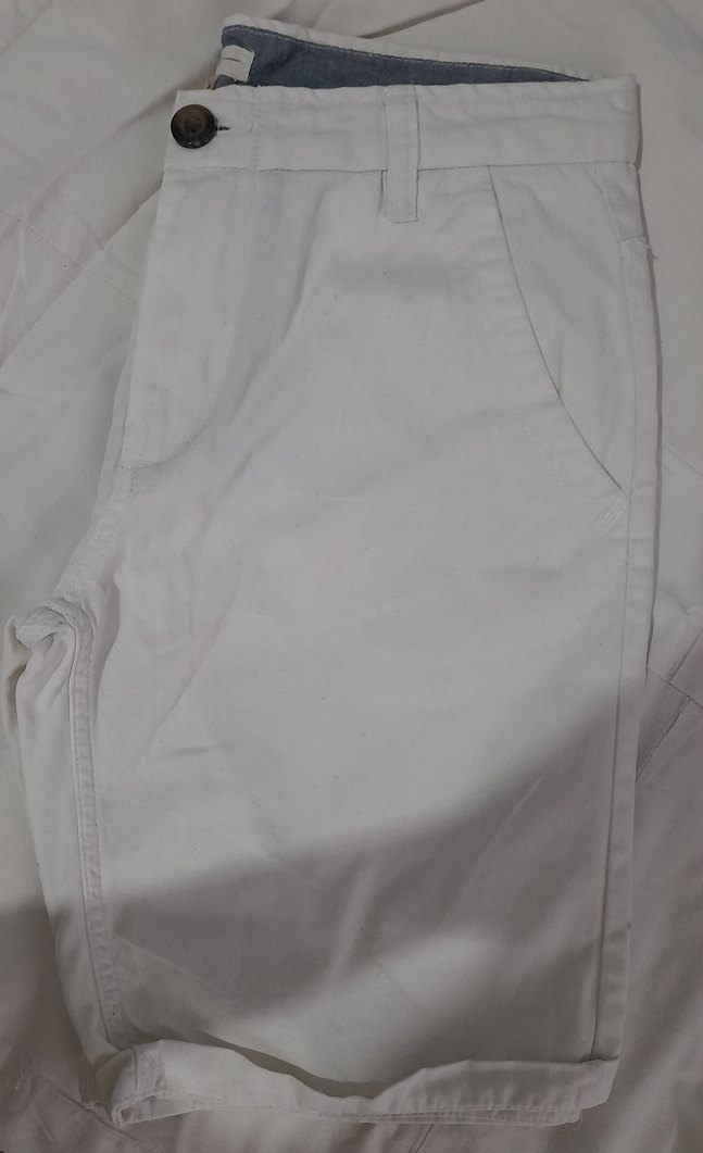 Düğmeli Beyaz Midi Erkek Şort - Görsel 4