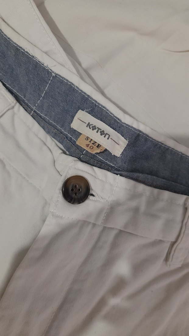 Düğmeli Beyaz Midi Erkek Şort - Görsel 5