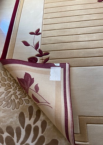 Beden Bordo Çiçek Desenli Klasik Halı
