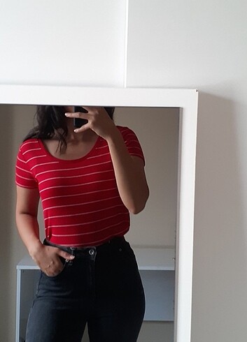 Cizgili crop tişört 