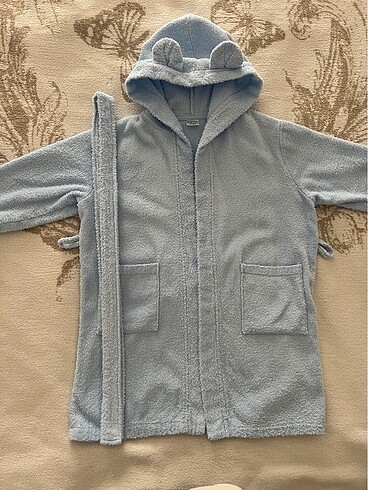 Ostin markası, kulaklı bornoz - Görsel 2