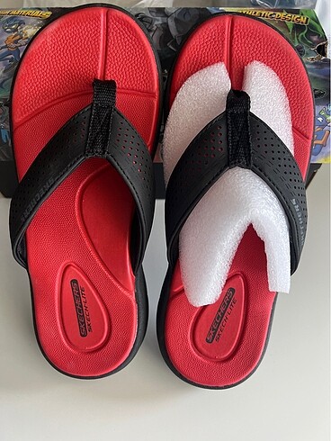 Çocuk terliği, Skechers, 33.5 numara