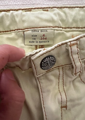 Bej Düğmeli Erkek Çocuk Şortu - Görsel 2