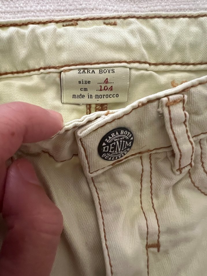 Bej Düğmeli Erkek Çocuk Şortu - Görsel 2