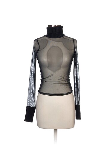 Zara Bluz %70 İndirimli.
