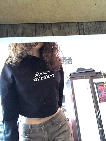 Kısa siyah sweatshirt