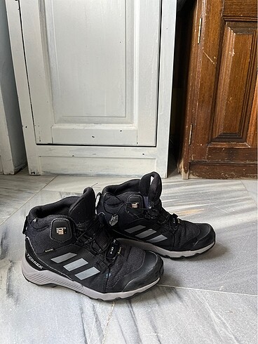 Adidas Çocuk bot