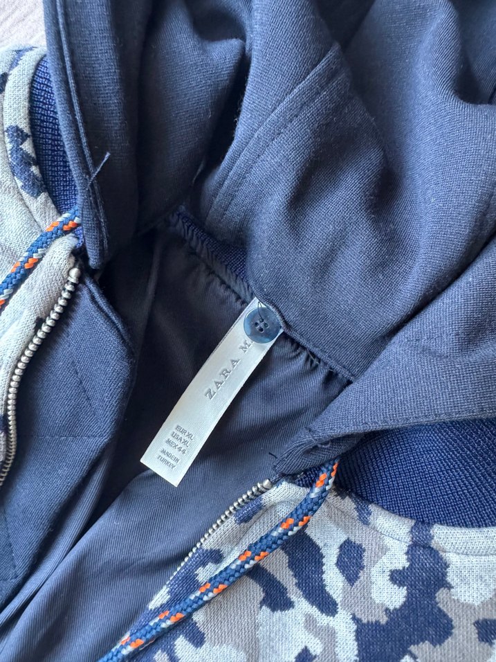 Zara Kapüşonlu Kamuflaj Desenli ceket - Görsel 2