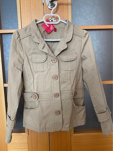 Lcw trenckot