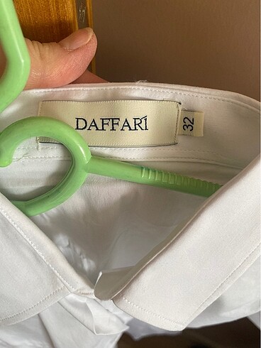 32 Beden Daffari Slimfit Beyaz Gömlek