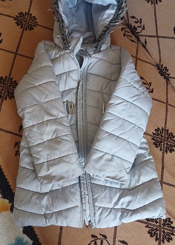 Kürklü Kapüşonlu Kız Çocuk Gri Mont - Görsel 2