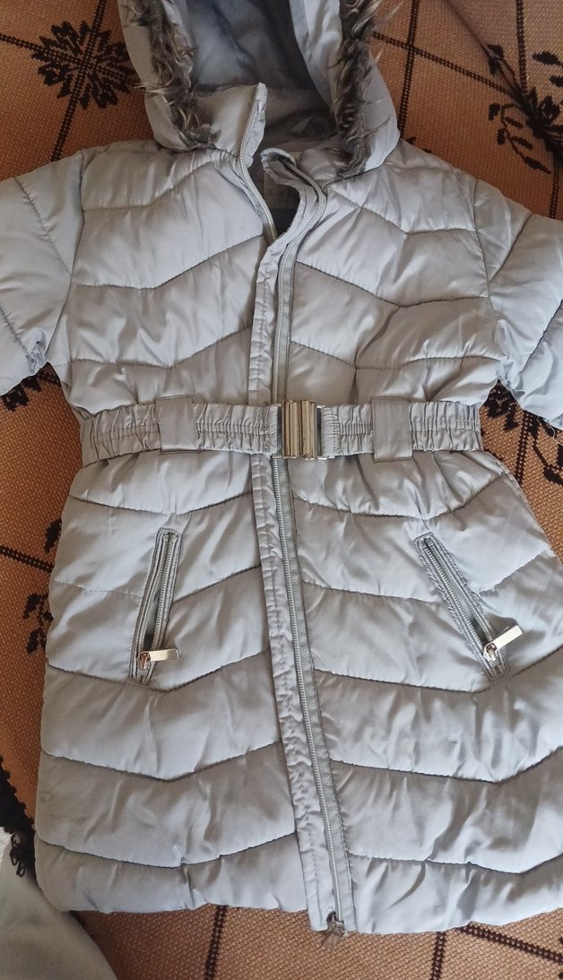 Kürklü Kapüşonlu Kız Çocuk Gri Mont - Görsel 4