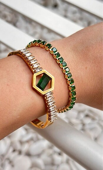 swarovski Swarovski model yeşil su yolu bileklik