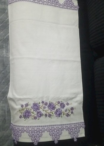 Diğer Mor Nakışlı Pastel Havlu