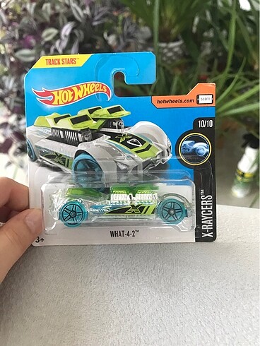 Hotwheels küçük araba