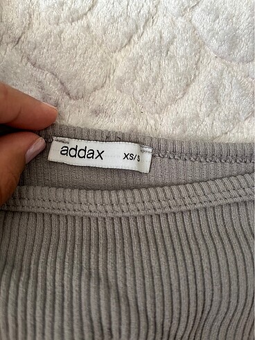 Addax Gri Crop top