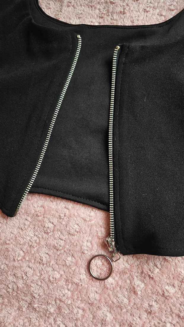 Siyah Kolsuz Kısa Crop Top - Görsel 4