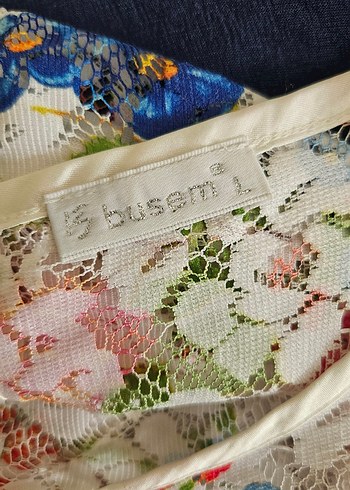 Çiçekli Dantel Detaylı Midi Elbise - Görsel 8