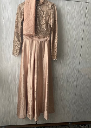 Dantel Detaylı Bej Uzun Abiye Elbise - Görsel 3