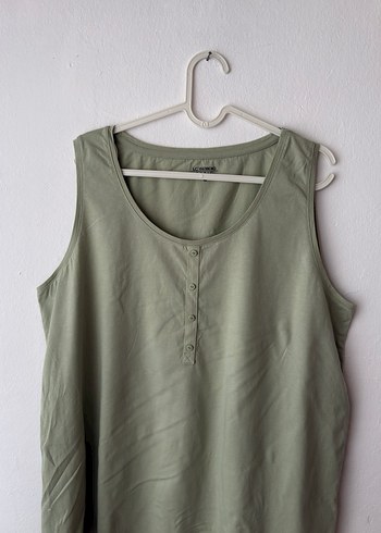 Düğmeli Kolsuz Haki Kadın Bluz - Görsel 6