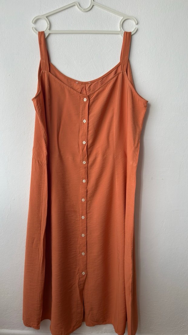 Düğmeli, Askılı Midi Kadın Elbise - Görsel 3