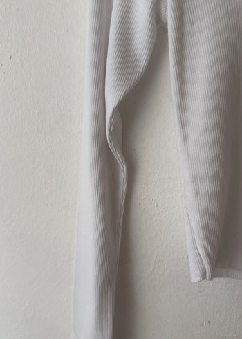 Beyaz Pamuklu Uzun Kollu Crop - Görsel 3