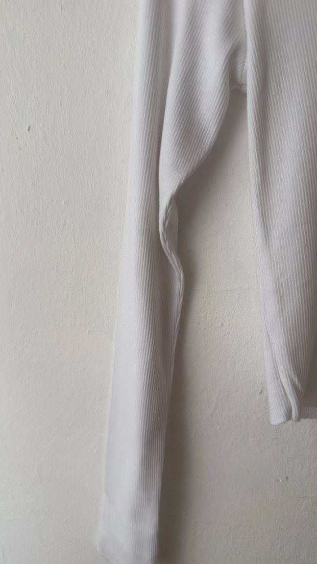 Beyaz Pamuklu Uzun Kollu Crop - Görsel 4