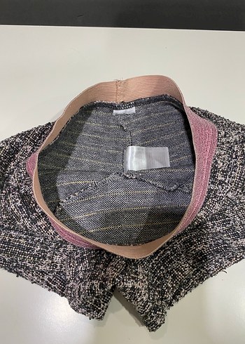 Pembe Bel Detaylı Gri Triko Mini Şort - Görsel 5