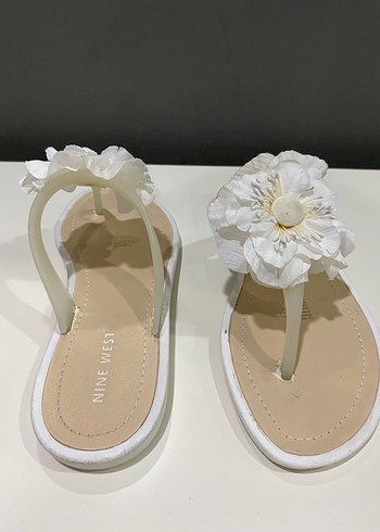 Nıne west çiçekli terlik - Görsel 4