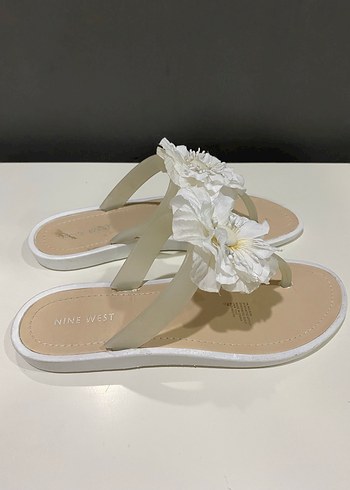 Nıne west çiçekli terlik - Görsel 2