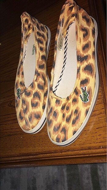 Orijinal lacoste leopar babet