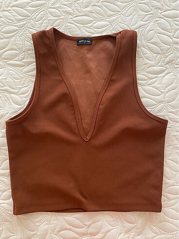 dekolteli crop