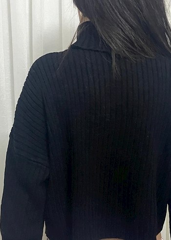 Siyah Boğazlı Örgü Kadın Kazak - Görsel 3