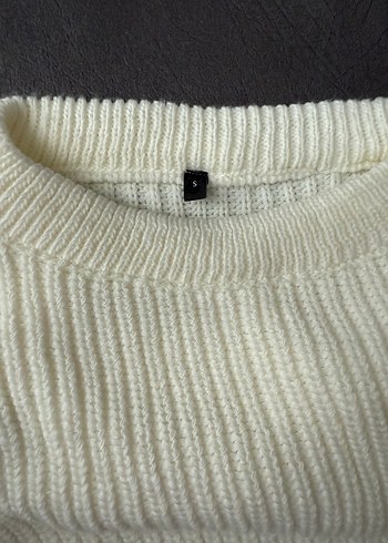 Beyaz Örgü Rahat Kesim Kadın Kazak - Görsel 3