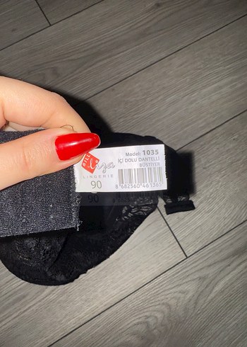 Siyah Dolgulu Dantel Bralet - Görsel 2