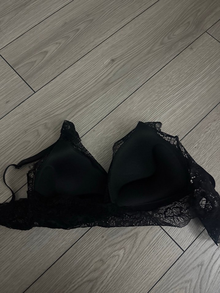 Siyah Dolgulu Dantel Bralet - Görsel 3