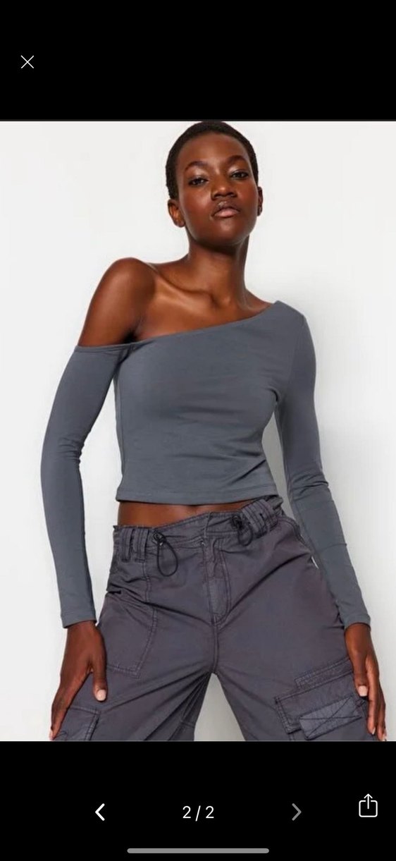 Uzun Kollu Gri Asimetrik Kesim Bluz - Görsel 2