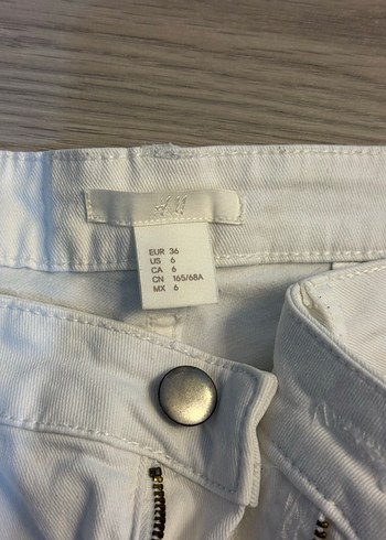 H&M Beyaz Kadın Mini Denim Şort