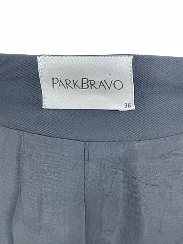 36 Beden siyah Renk Park Bravo Yelek %70 İndirimli.