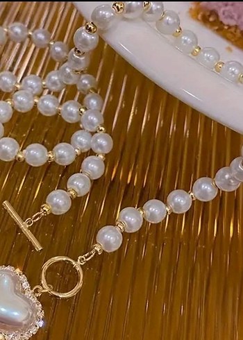 Beden İnci Boncuklu Midi Kolye Kalp Detaylı
