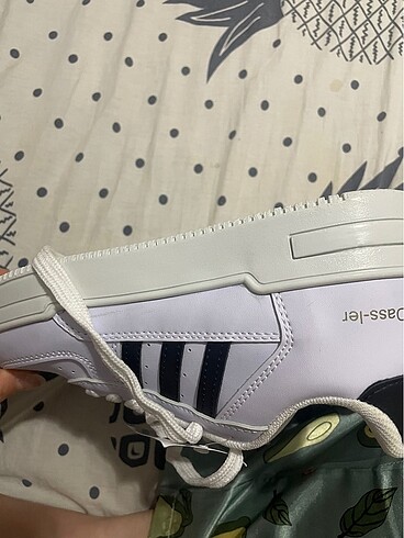 39 Beden beyaz Renk Adidas ayakkabı