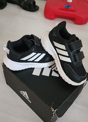 21 Beden Adidas Ayakkabı