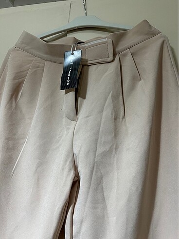 Bershka Pantolon