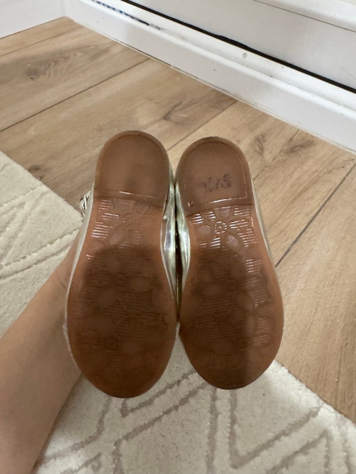 Kız Çocuk Beyaz Tokalı Babet - Görsel 3