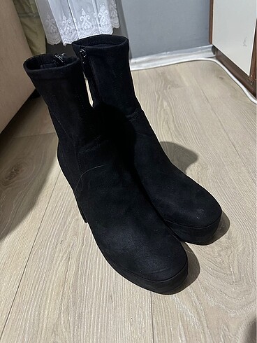 Bershka Dolgu topuk bot